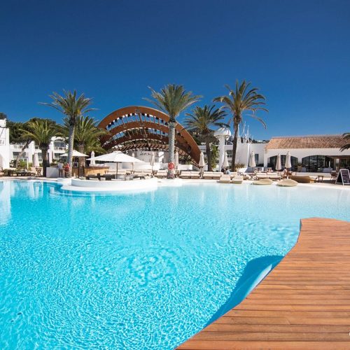MissJones Group destino 4