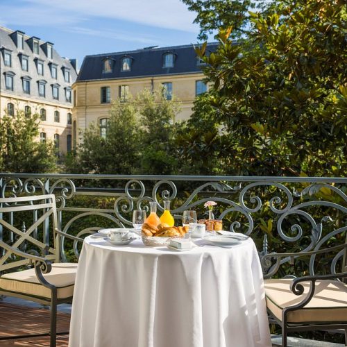 MissJones Group paris 4