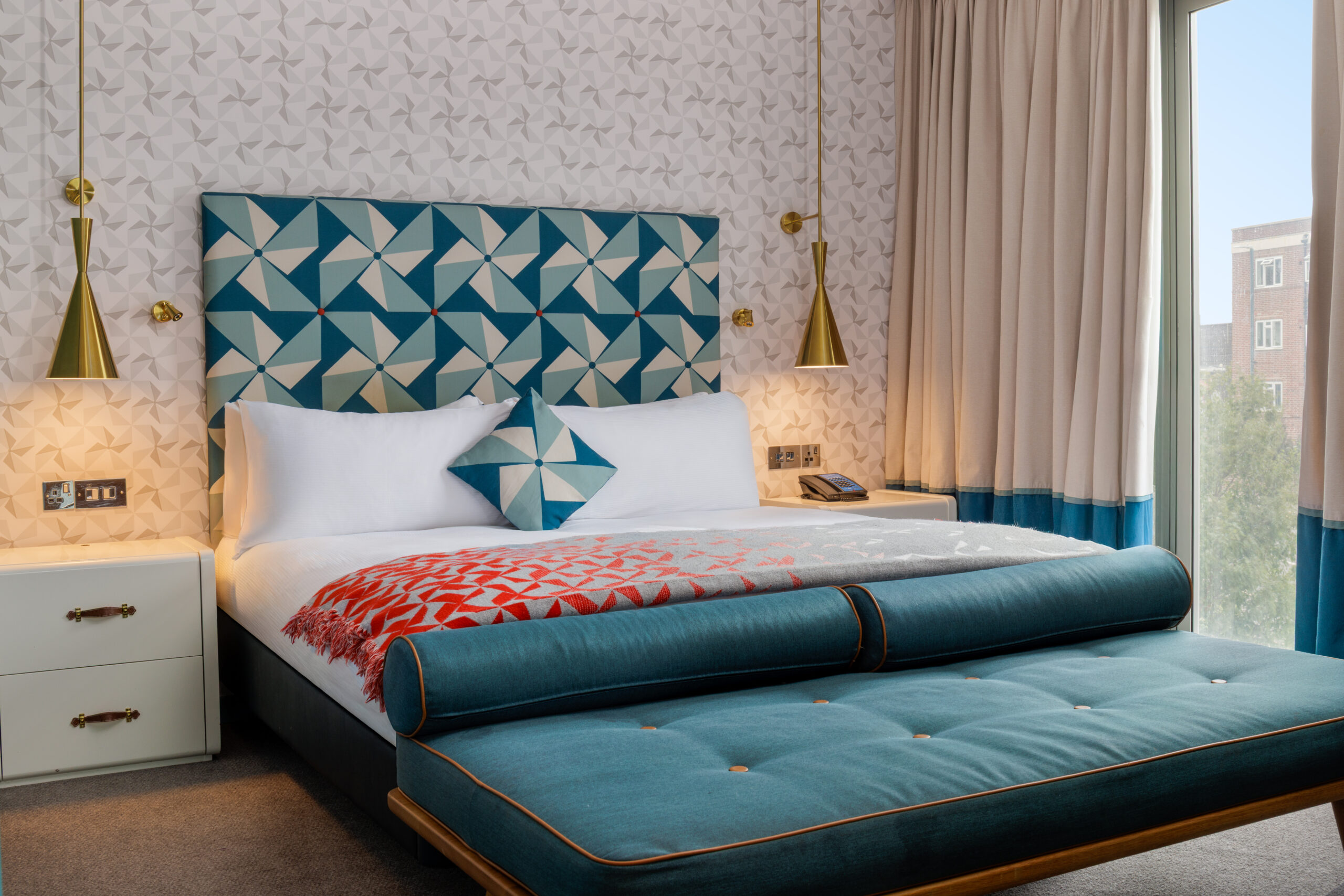 Room 325 (King Junior Suite) 3
